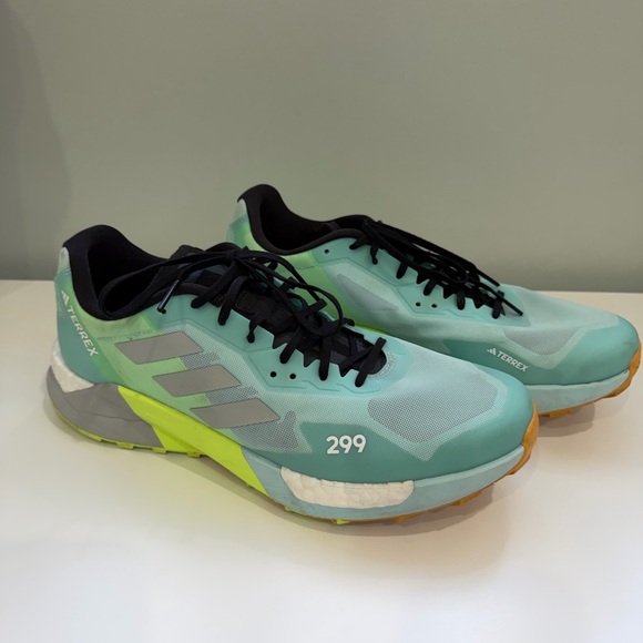 adidas gazelle silver green womens Women's Adidas Terrex | Free Hiker 2.0